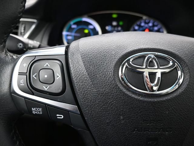 Used 2017 Toyota Camry XLE w/ Moonroof Package image 26