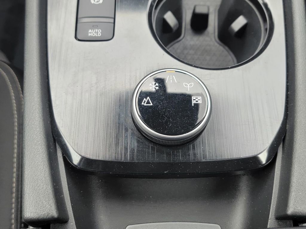 Used 2023 Nissan Rogue SV AWD/4WD image 22