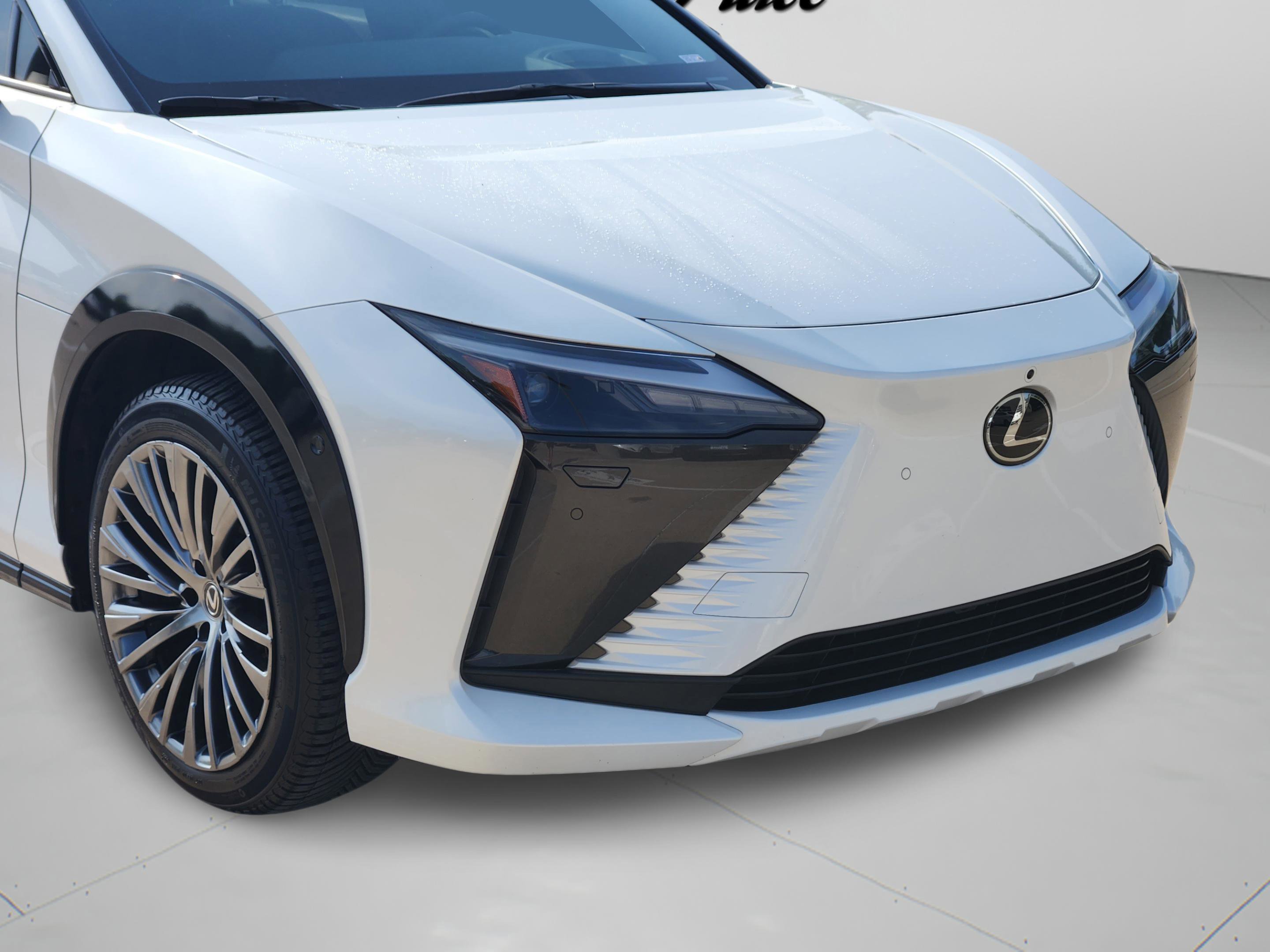 Used 2023 Lexus RZ 450e Premium w/ Accessory Package (Z1) image 33