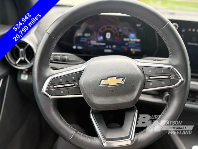 Used 2025 Chevrolet Equinox LT FWD image 13
