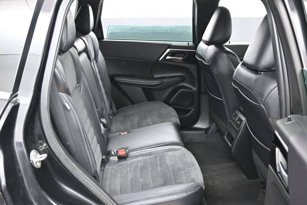 Used 2022 Mitsubishi Outlander SE FWD image 34