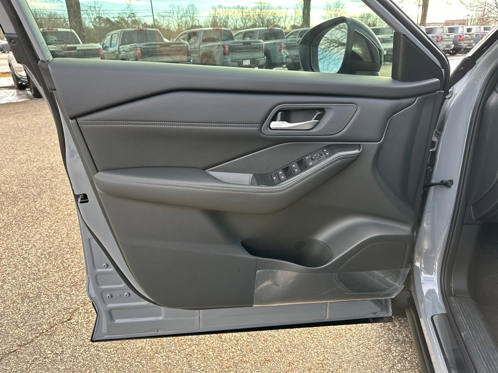 New 2026 Nissan Rogue SV image 10