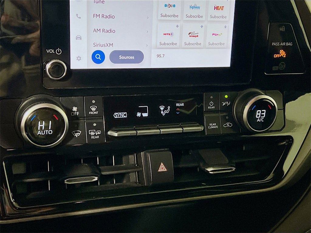 Certified 2024 Toyota Highlander LE image 15