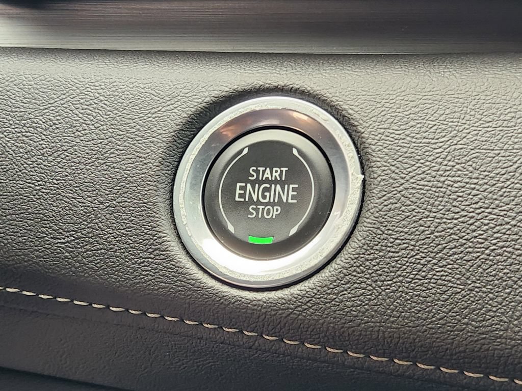 Used 2023 Cadillac Escalade ESV Sport w/ Touring Package RWD image 20
