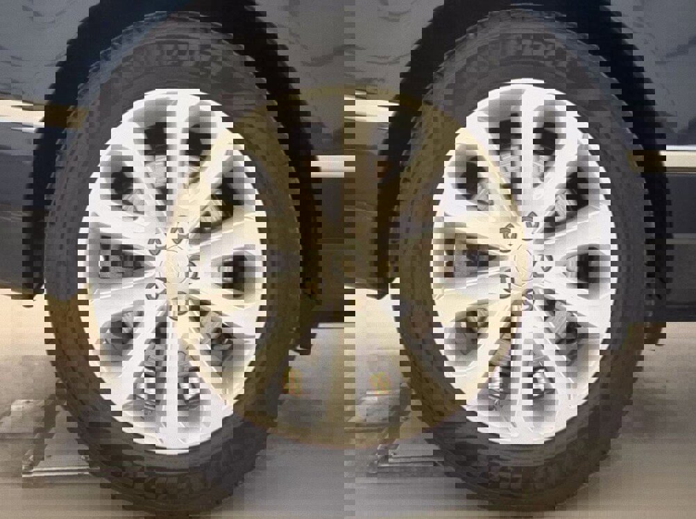 Used 2016 Land Rover Range Rover HSE image 16