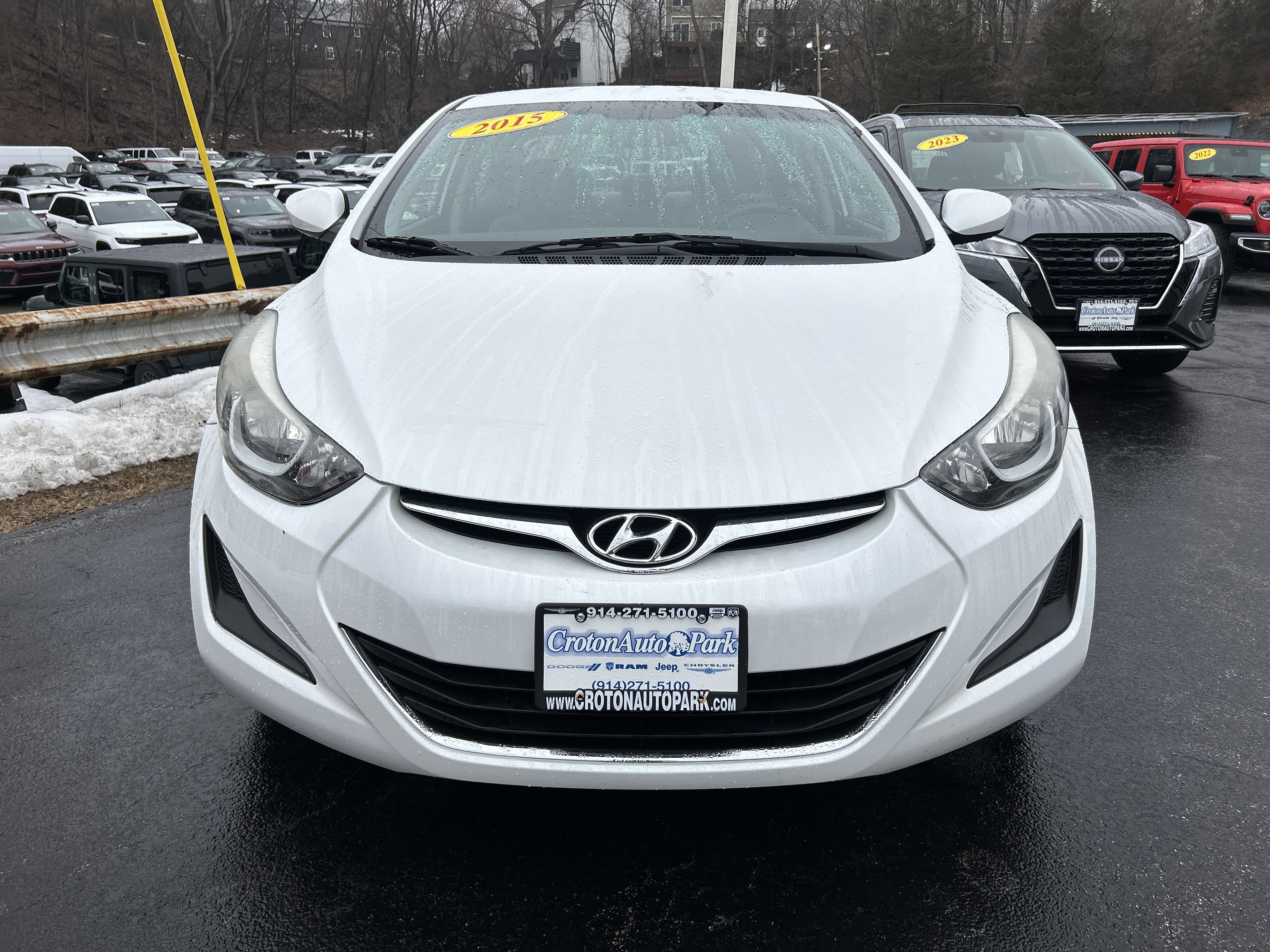 Used 2016 Hyundai Elantra SE image 2