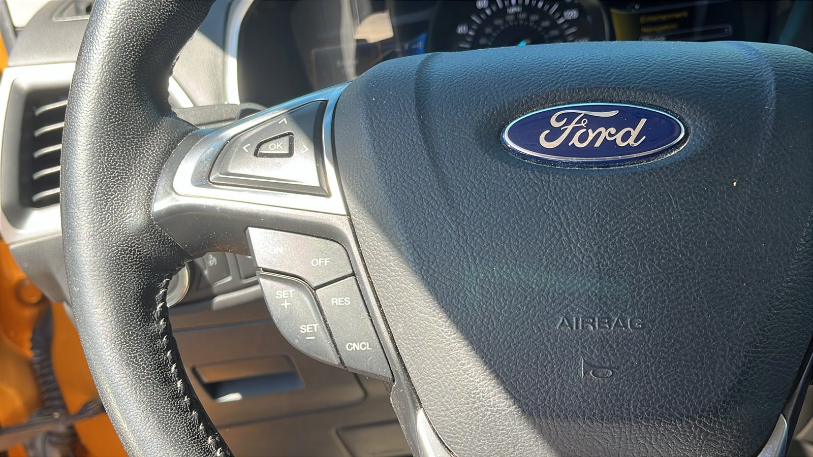 Used 2016 Ford Edge SEL w/ Equipment Group 201A AWD/4WD image 14