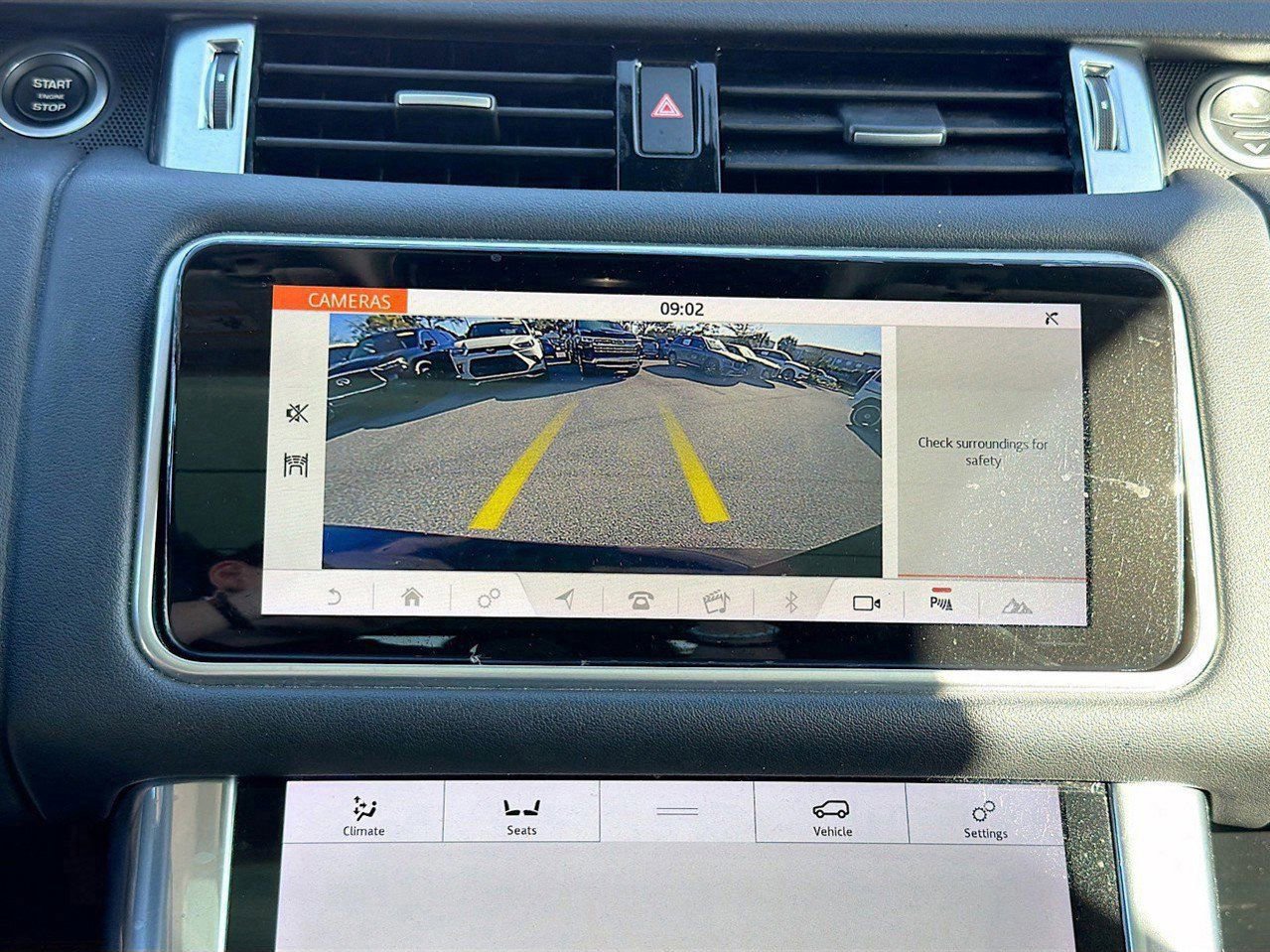 Used 2020 Land Rover Range Rover Sport HSE image 33