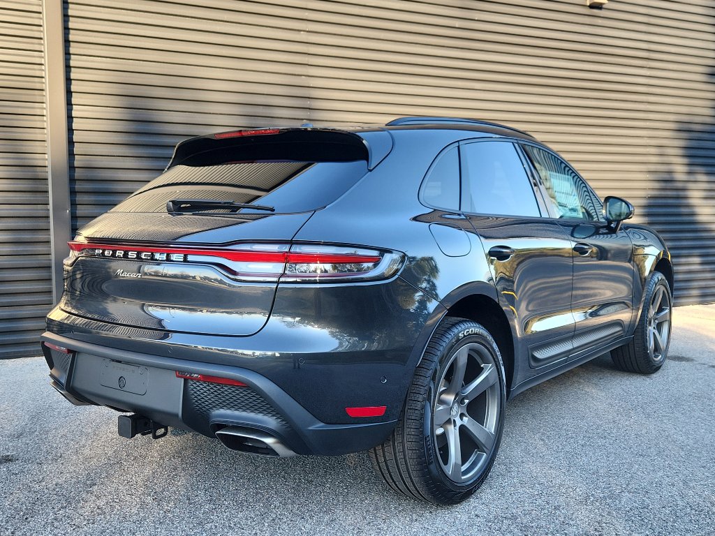New 2026 Porsche Macan image 7