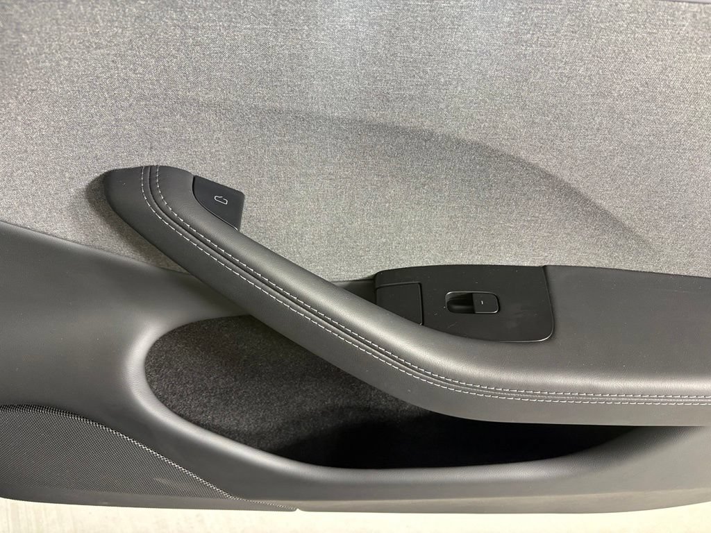 Used 2026 Tesla Model 3 RWD image 14