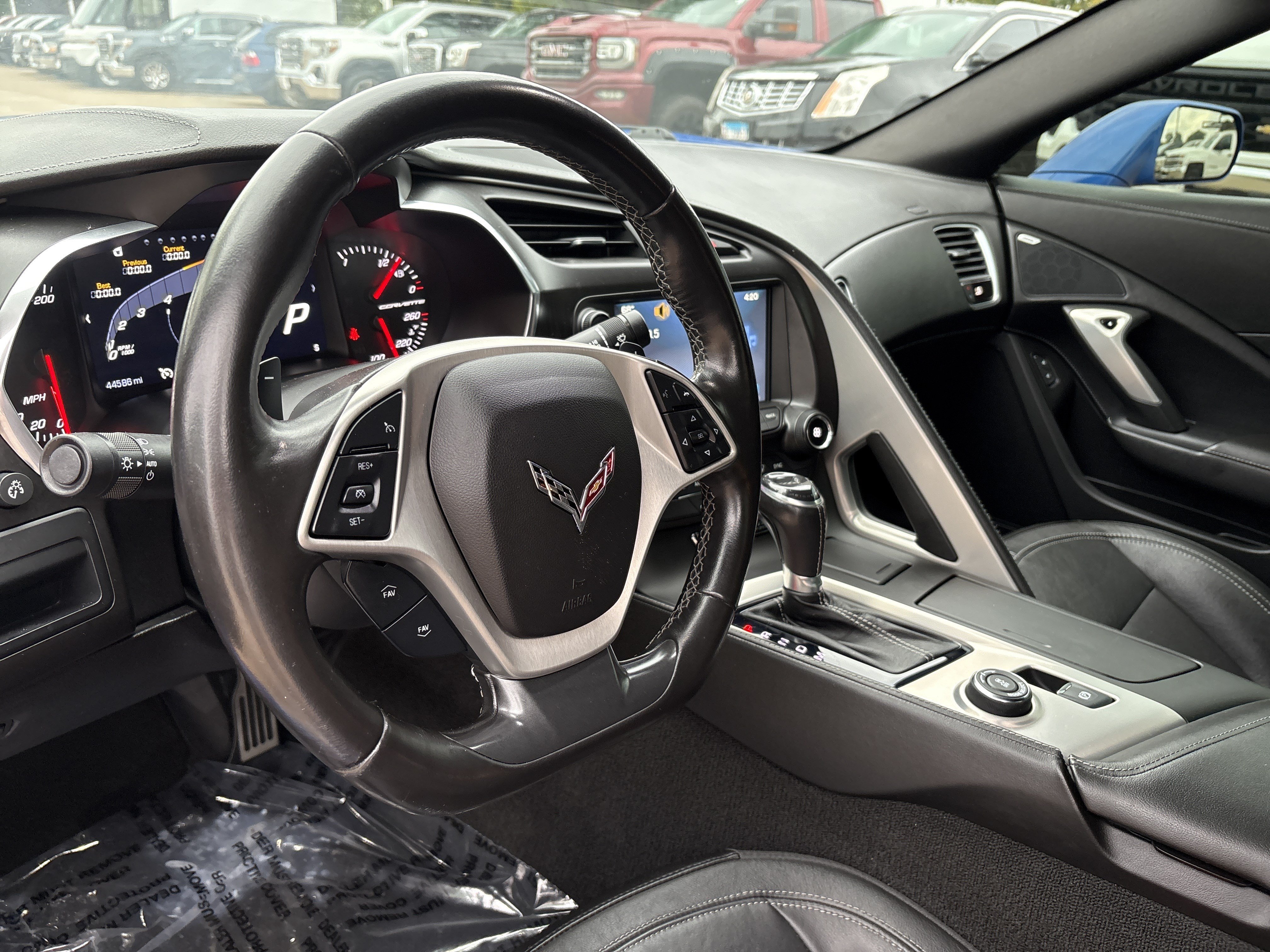 Used 2019 Chevrolet Corvette Stingray Coupe w/ 1LT RWD image 18