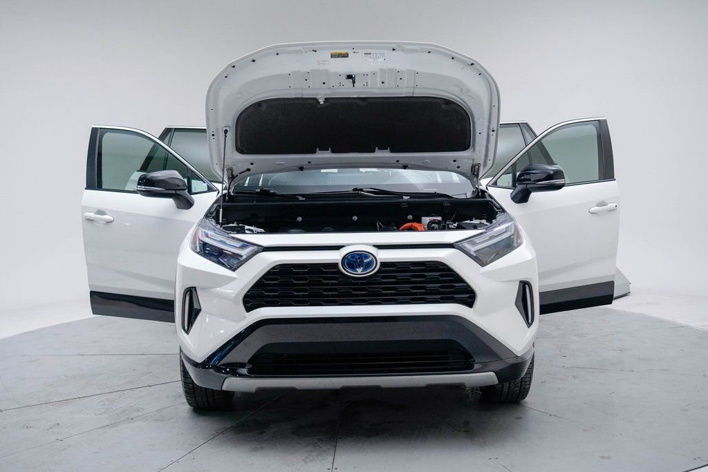 Used 2022 Toyota RAV4 XSE image 16
