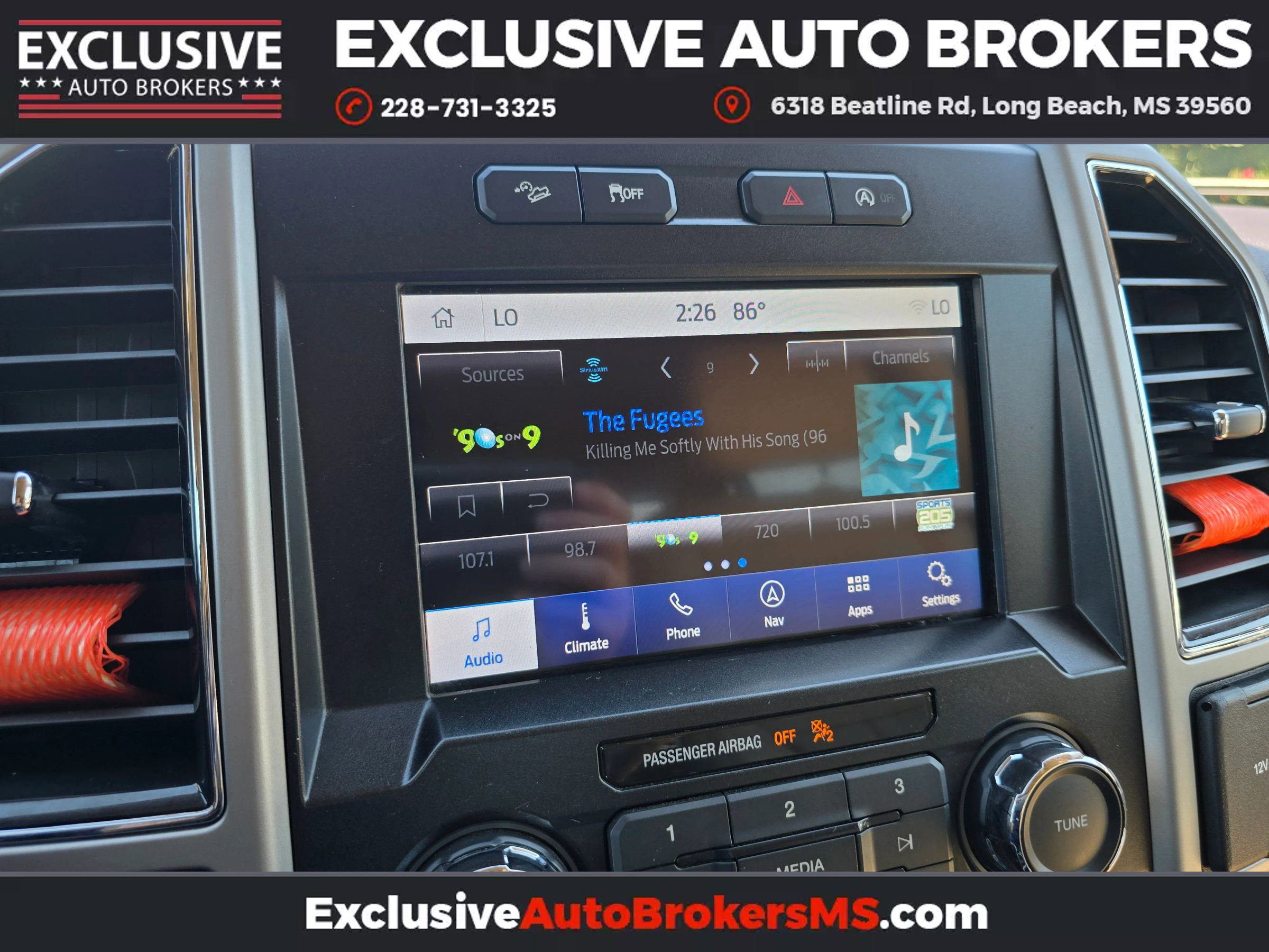 Used 2019 Ford F150 Lariat image 32