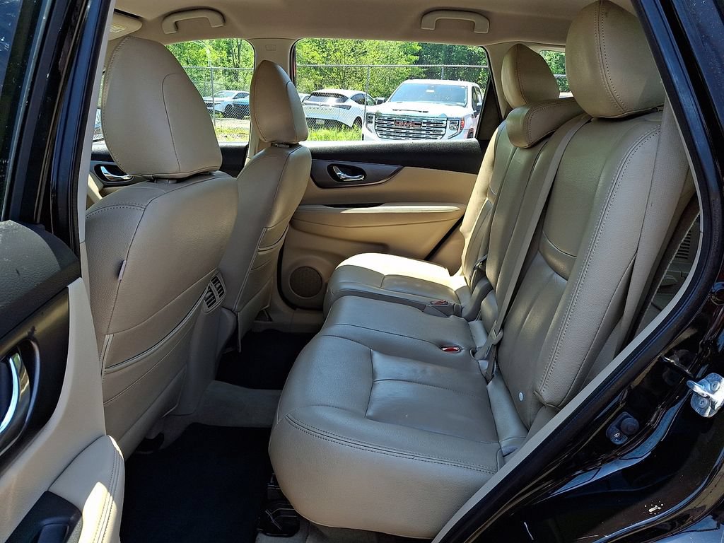 Used 2015 Nissan Rogue S AWD/4WD image 10