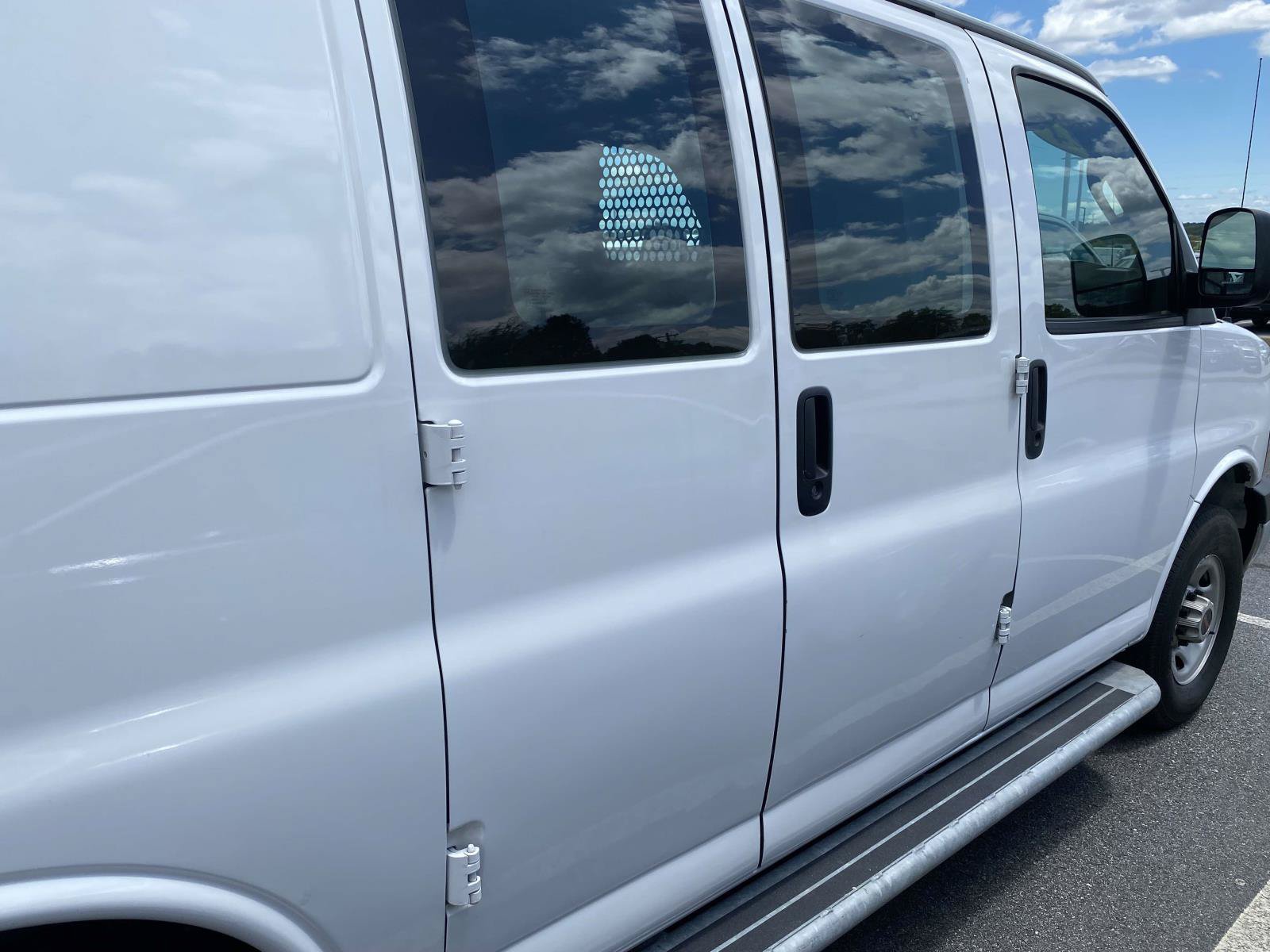 Used 2024 GMC Savana 2500 w/ Driver Convenience Package RWD image 9