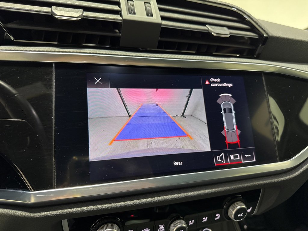 Used 2022 Audi Q3 2.0T Premium image 21