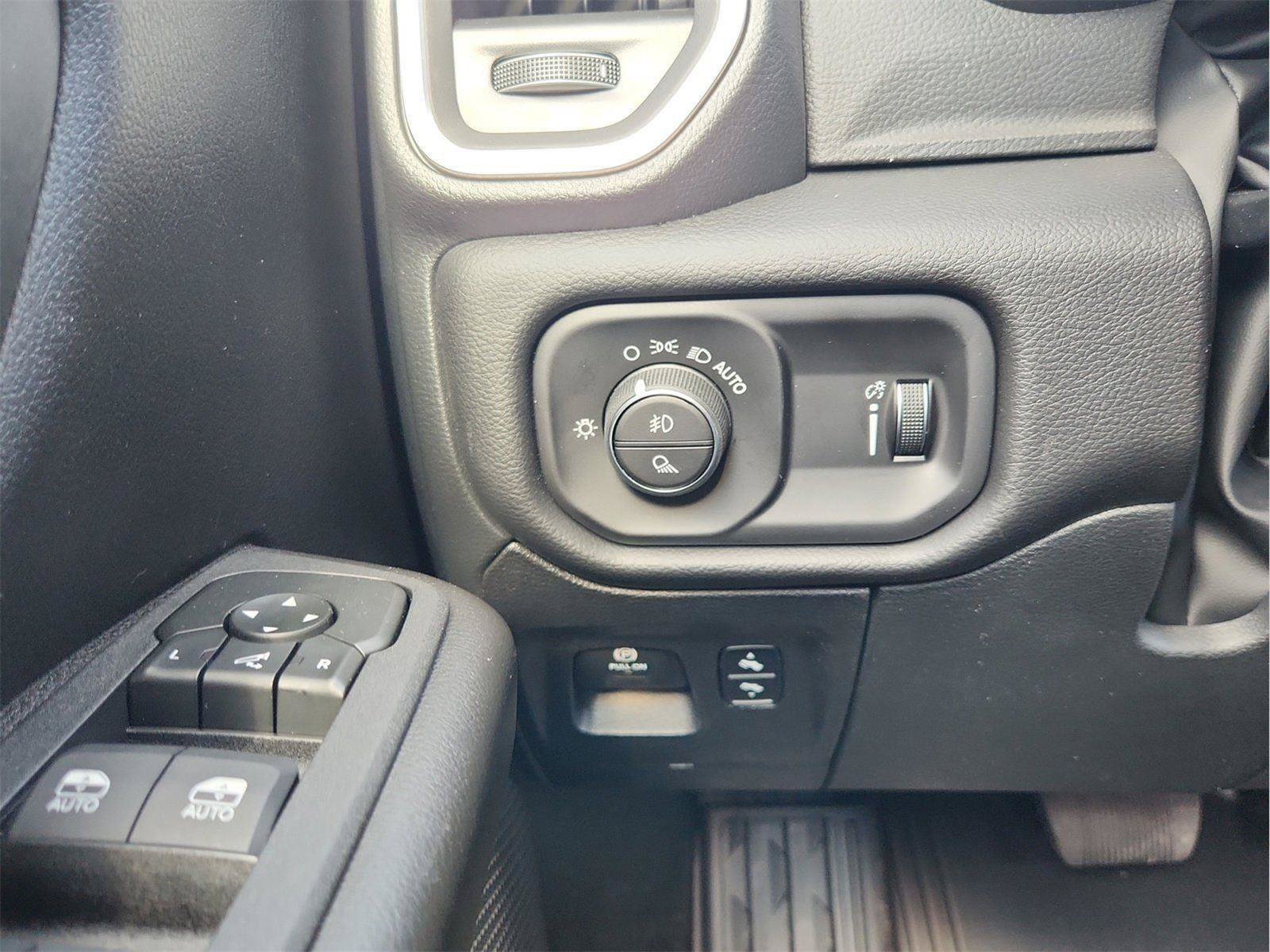 New 2026 RAM 1500 Lone Star AWD/4WD image 18