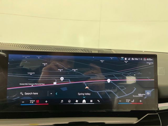 Used 2025 BMW 530i xDrive w/ Premium Package image 16