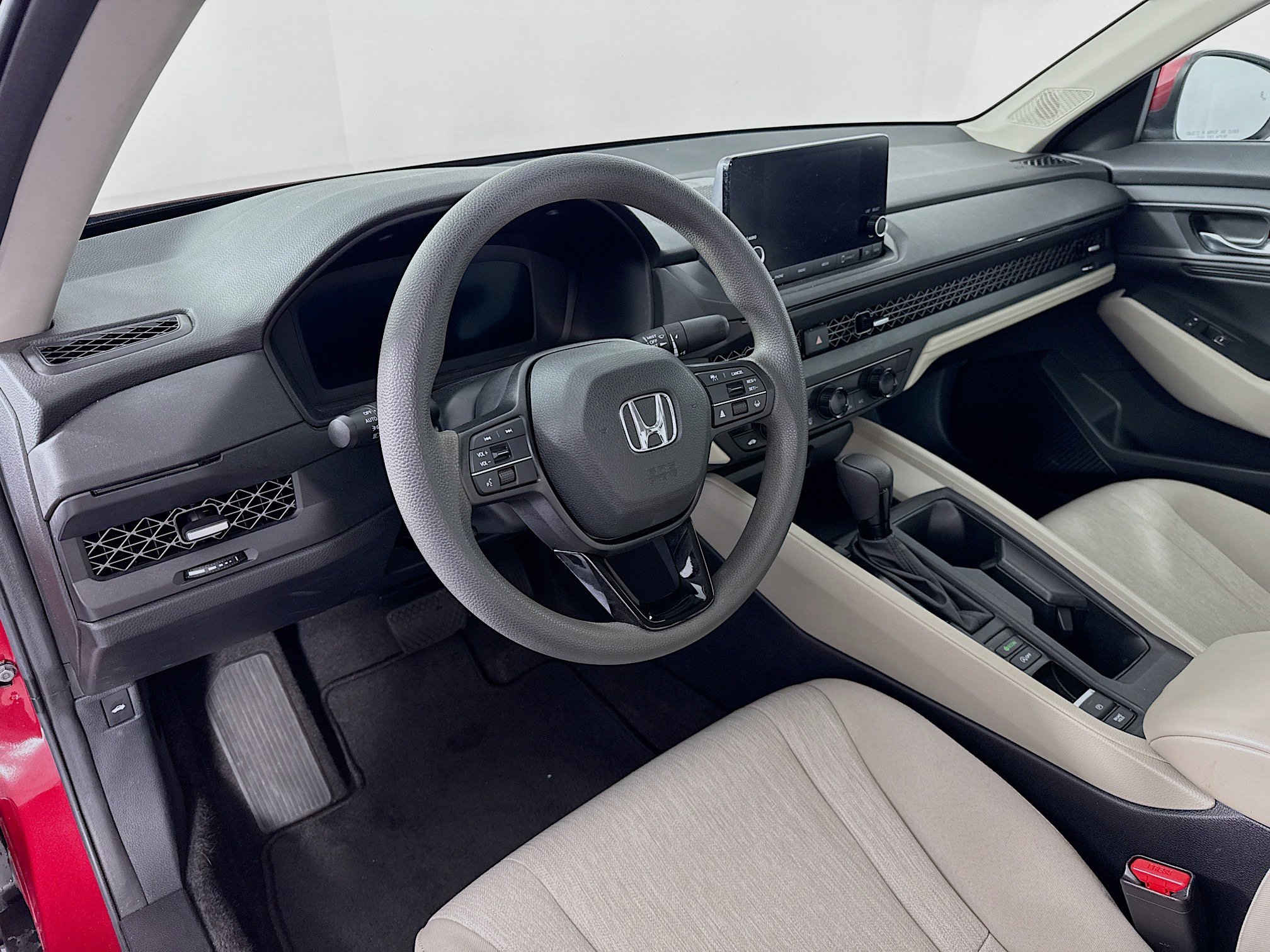 Certified 2023 Honda Accord EX image 9