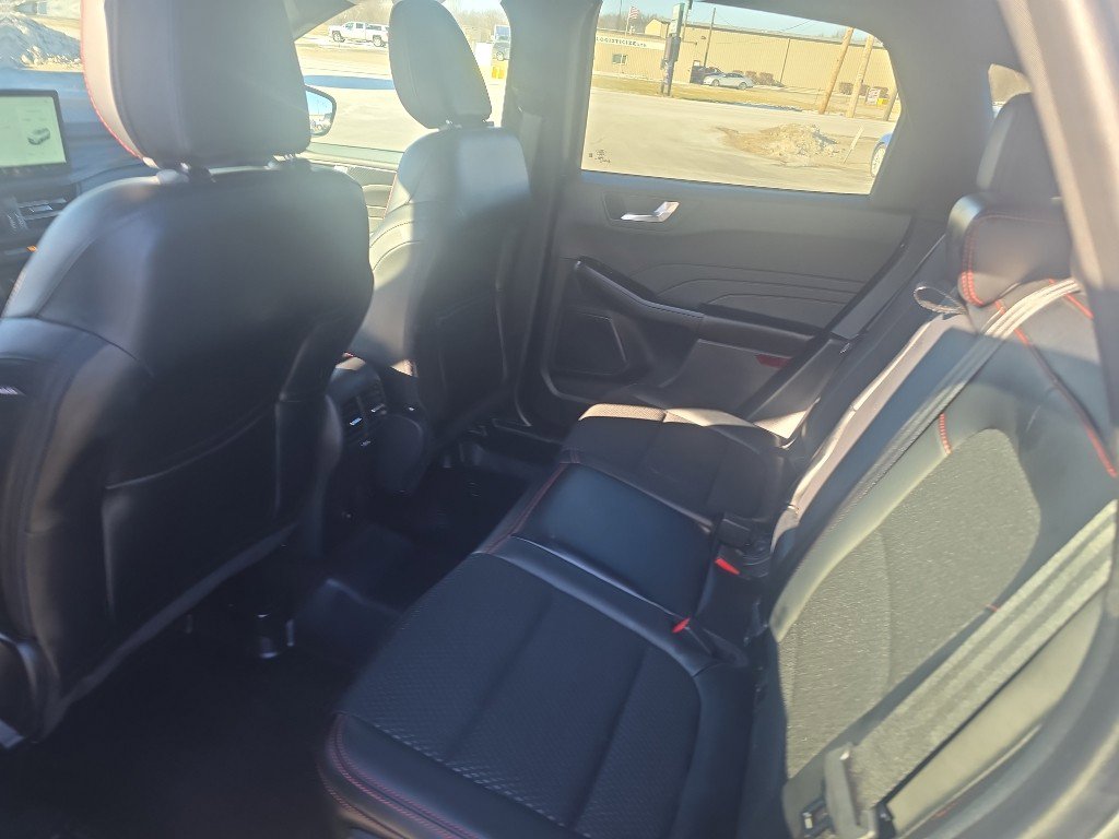 Used 2025 Ford Escape ST-Line w/ Tech Pack #1 image 14