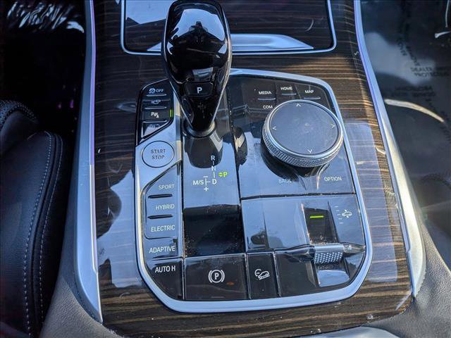 Used 2023 BMW X5 xDrive45e image 12