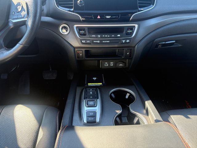 Certified 2024 Honda Passport TrailSport image 11