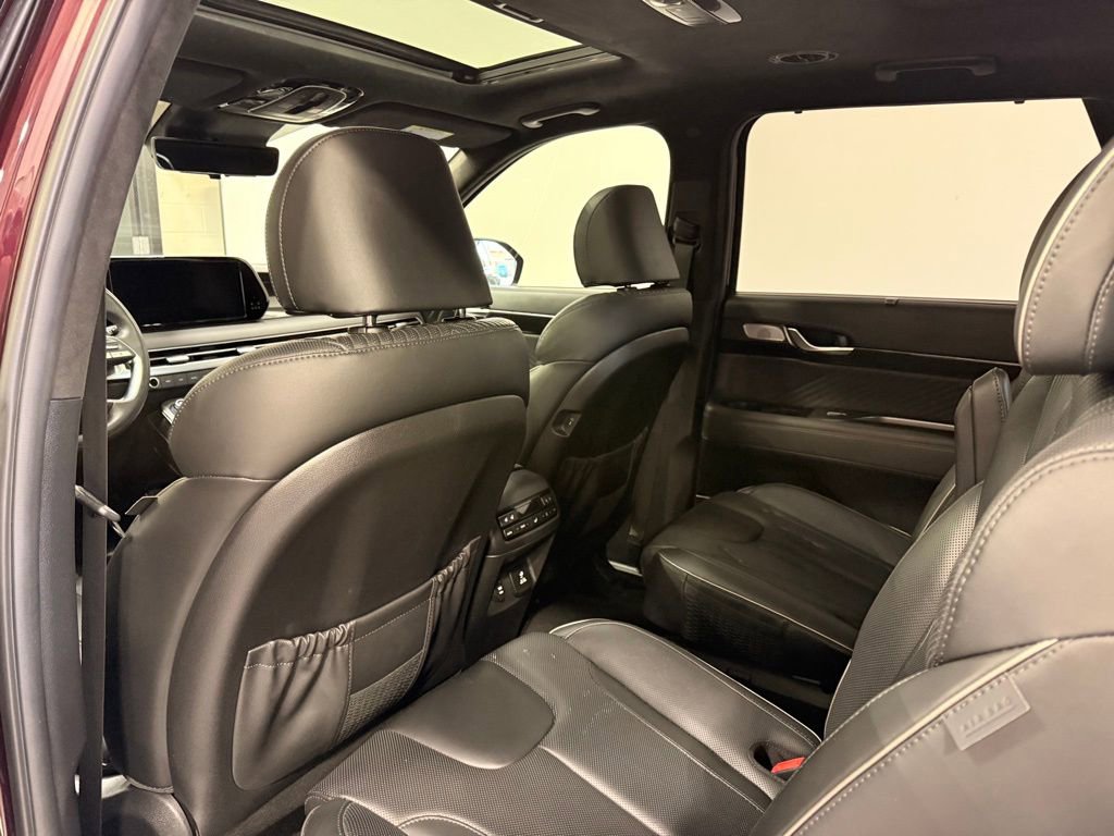 Used 2023 Hyundai Palisade Calligraphy image 20
