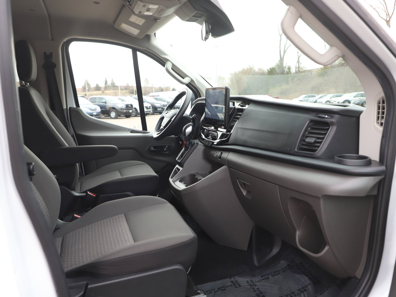 Used 2024 Ford Transit 350 XLT RWD image 11