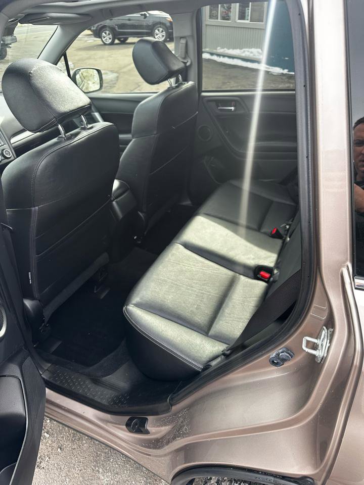 Used 2015 Subaru Forester 2.5i Limited image 9