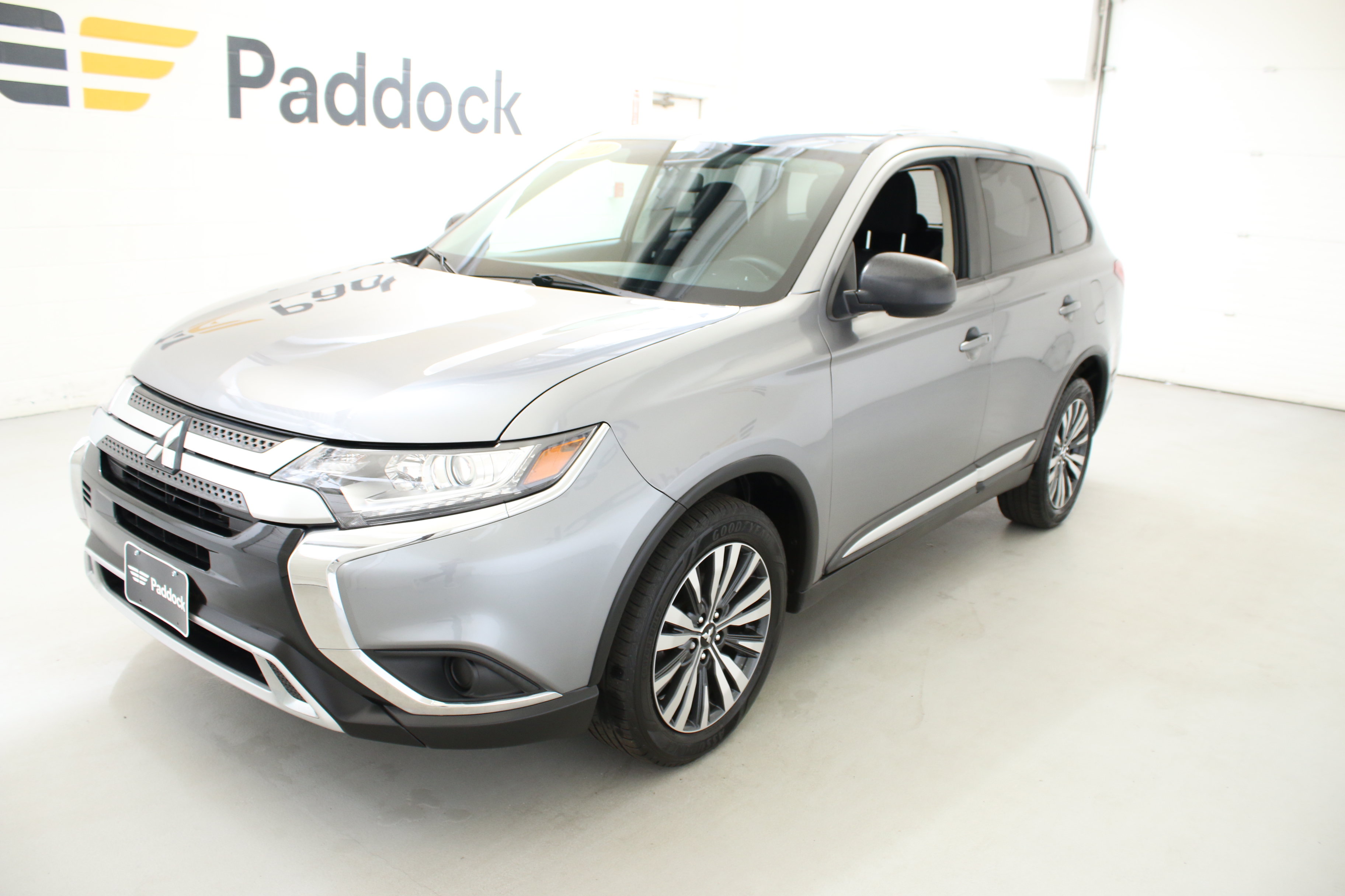 Used 2020 Mitsubishi Outlander ES AWD/4WD image 3