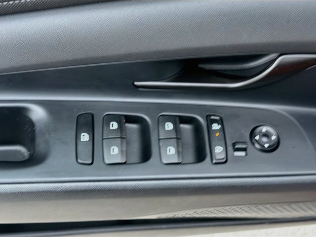 Certified 2026 Hyundai Elantra Sport FWD image 17