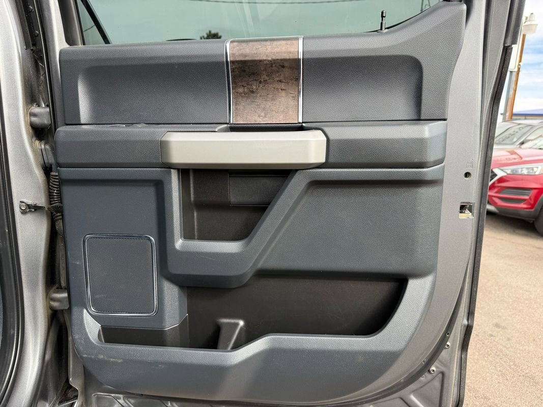 Used 2022 Ford F350 Lariat w/ FX4 Off-Road Package image 20