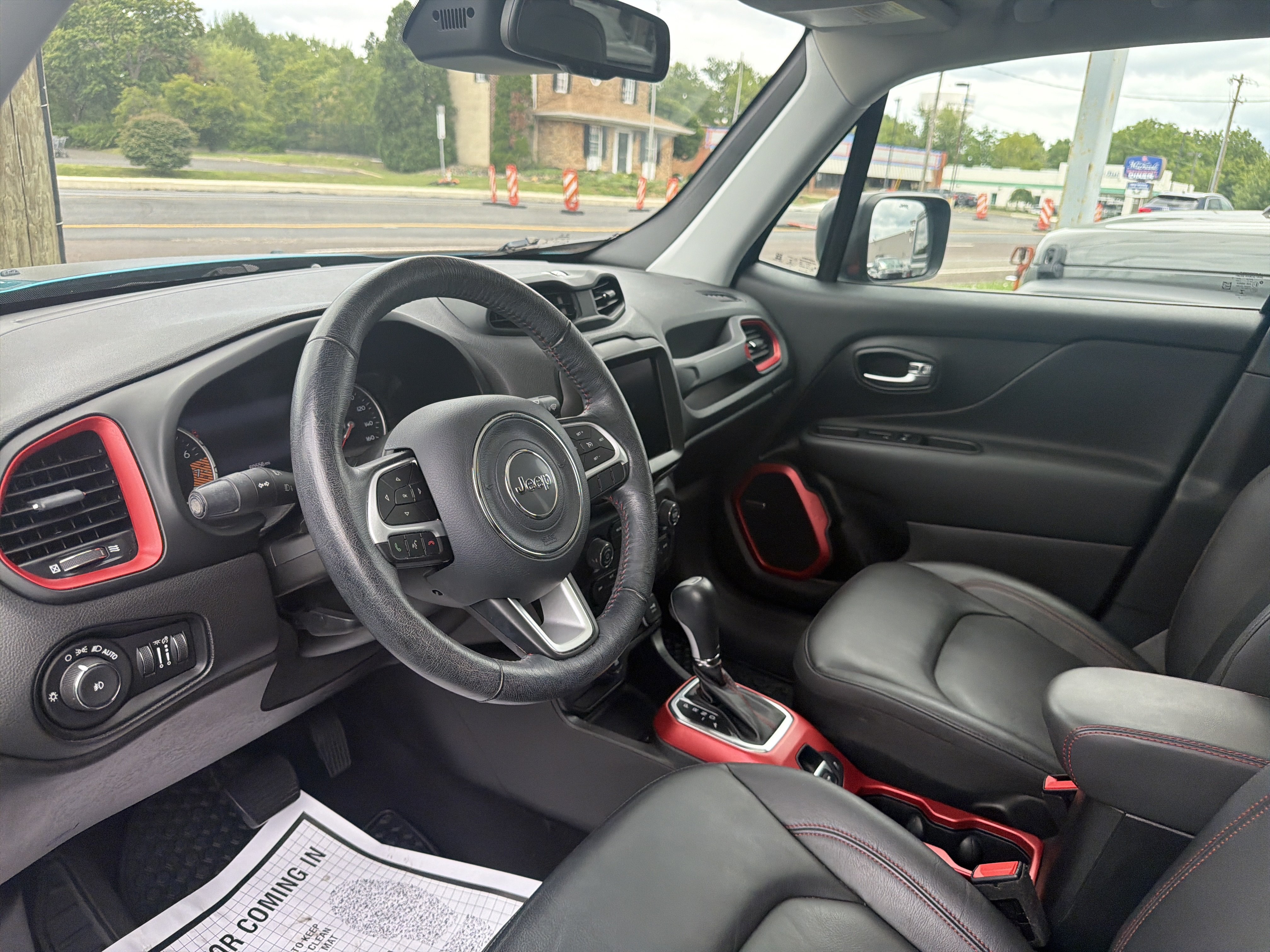 Used 2021 Jeep Renegade Trailhawk w/ Sun & Sound Group AWD/4WD image 15