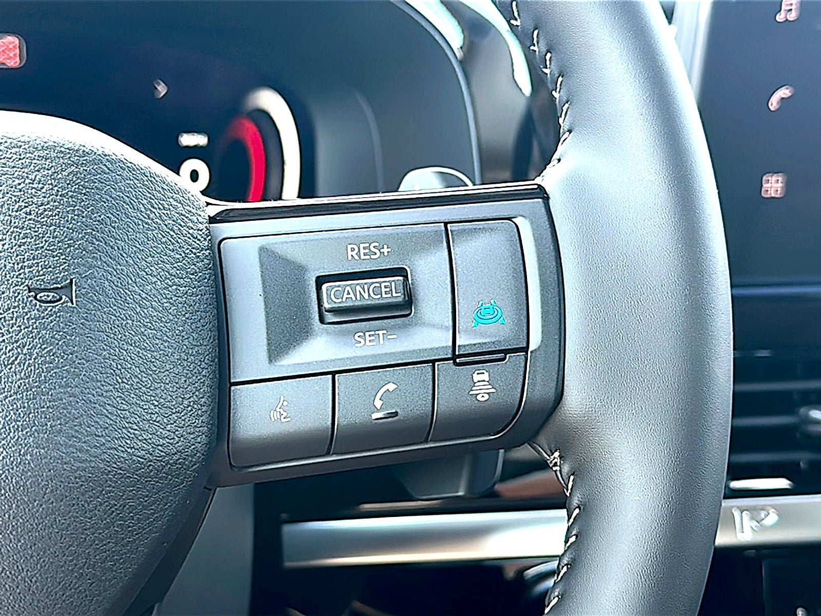 New 2026 Nissan Pathfinder SL w/ SL Premium Package FWD image 20