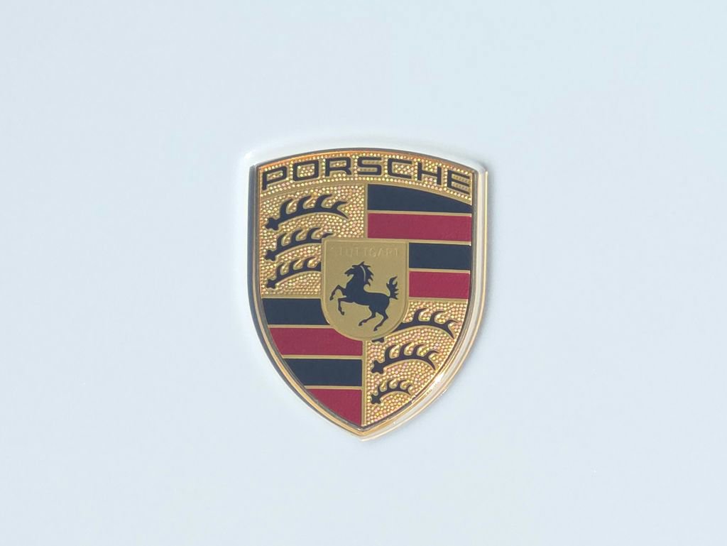 Certified 2022 Porsche Macan image 27