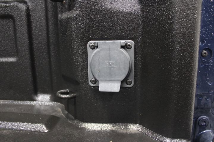 Used 2021 Chevrolet Silverado 1500 LTZ w/ Z71 Off-Road Package image 16