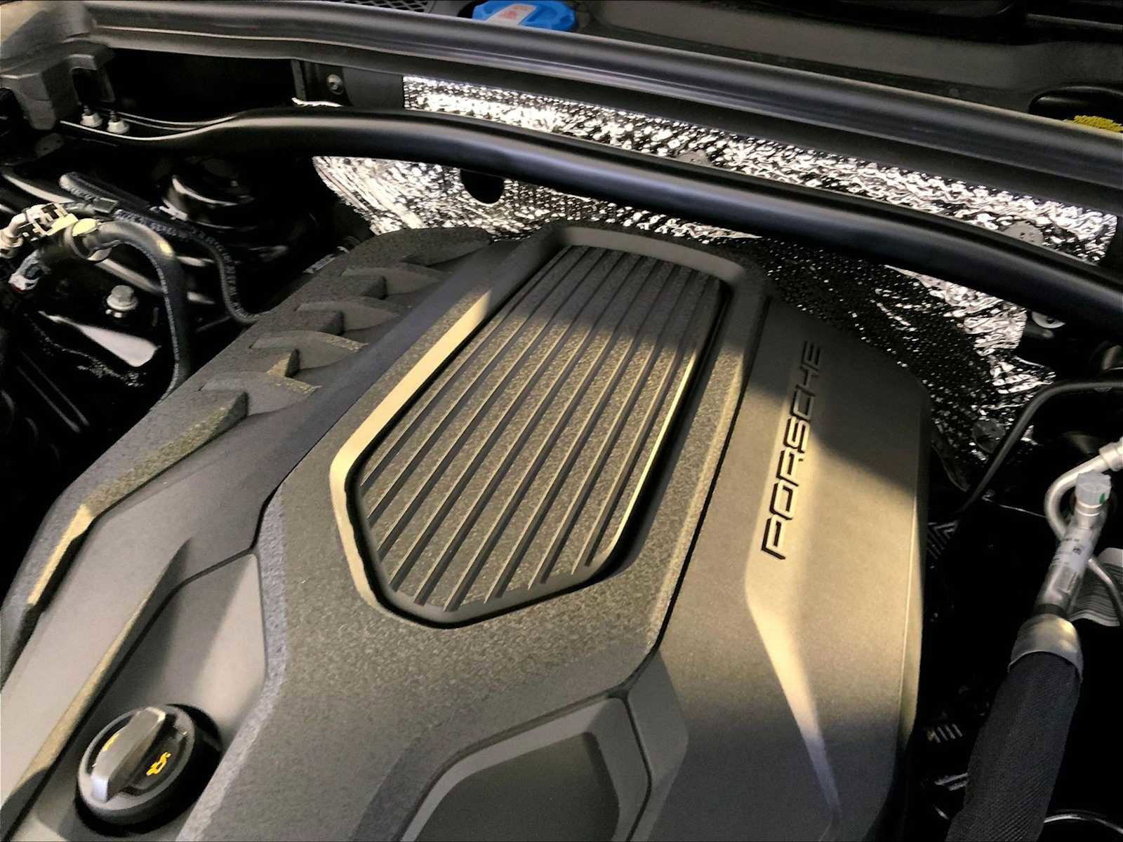 New 2026 Porsche Macan AWD/4WD image 22