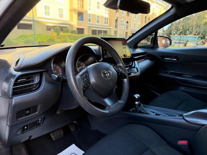 Used 2019 Toyota C-HR LE FWD image 29