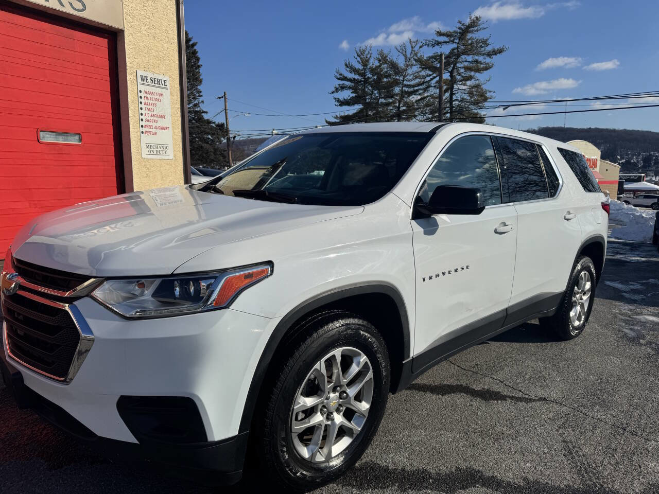Used 2018 Chevrolet Traverse LS image 4