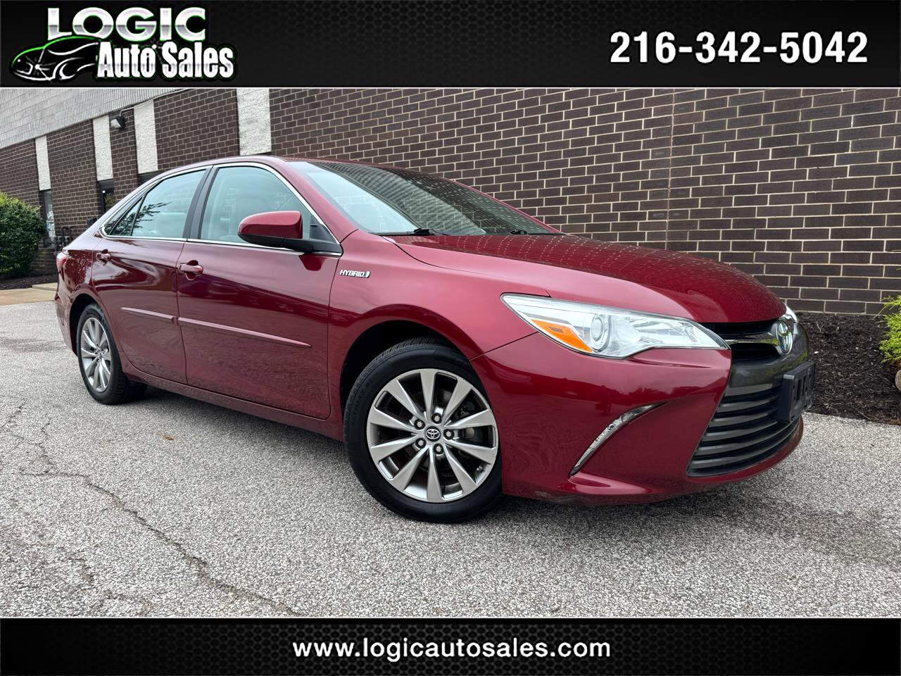 Used 2016 Toyota Camry XLE image 1