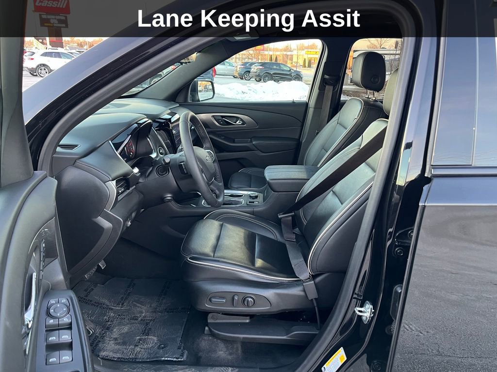 Used 2022 Chevrolet Traverse Premier w/ Redline Edition image 12