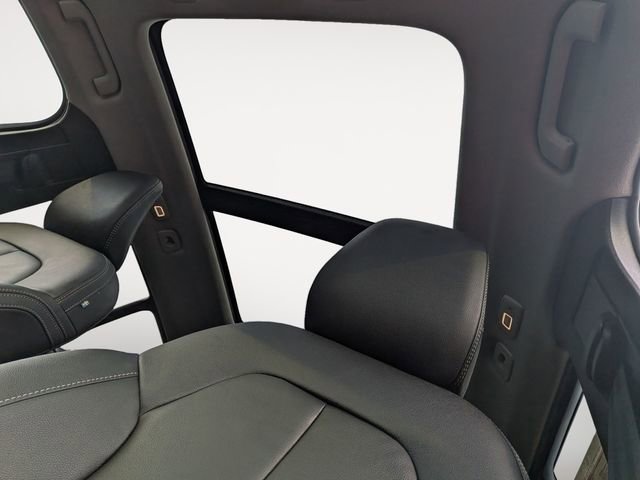 Used 2026 Volvo XC40 B5 Plus w/ Protection Package Premier image 23