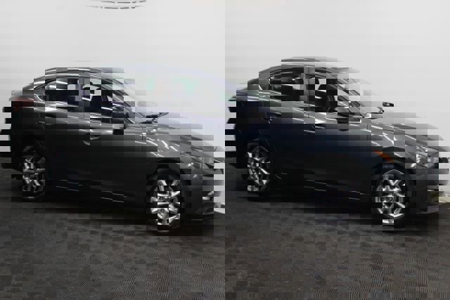 Used 2014 MAZDA MAZDA3 i Touring image 3