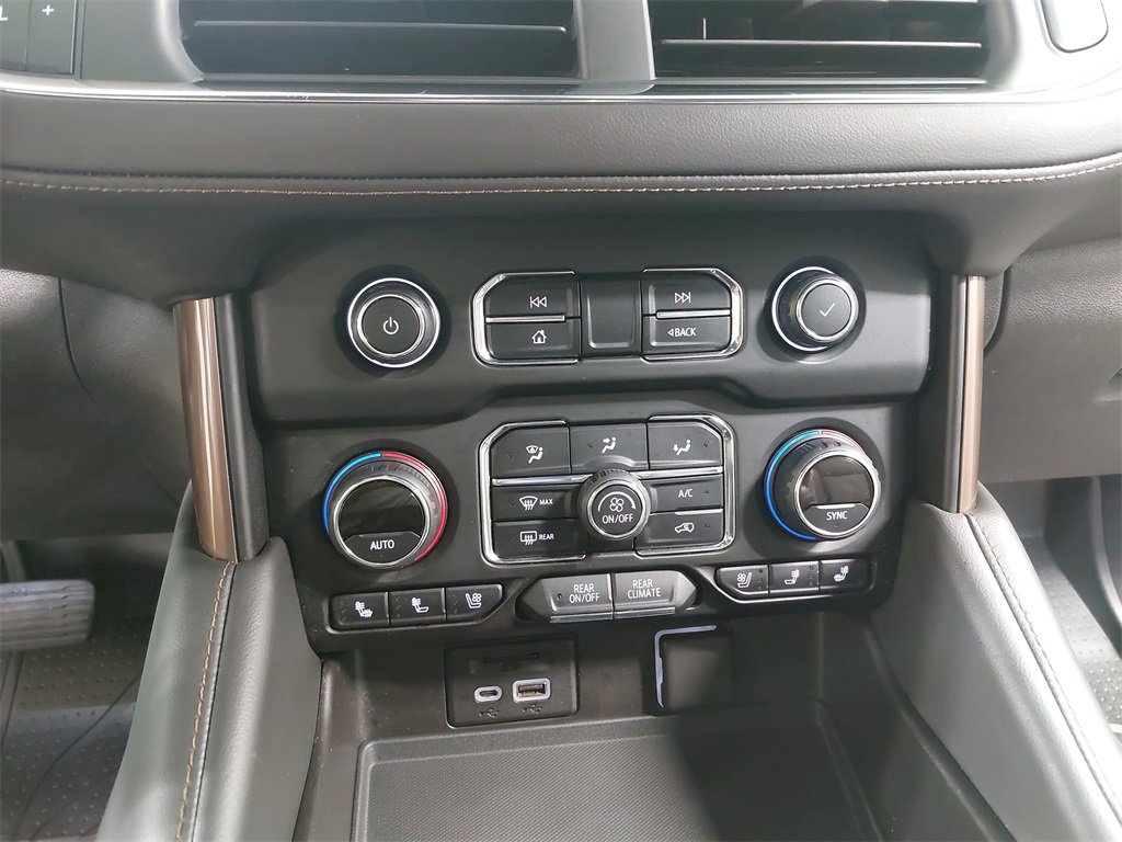 Used 2021 Chevrolet Suburban High Country image 30