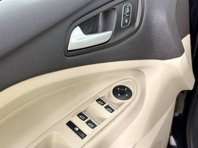 Used 2019 Ford Escape SEL AWD/4WD image 17