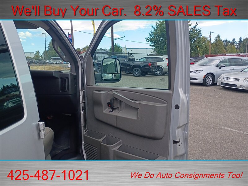 Used 2020 Chevrolet Express 3500 LS RWD image 22
