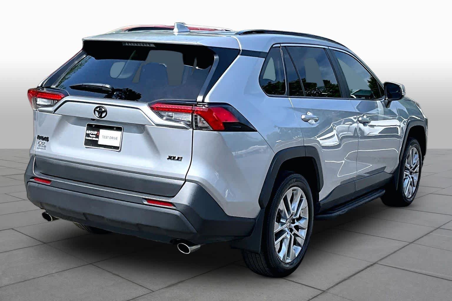 Used 2024 Toyota RAV4 XLE Premium FWD image 13