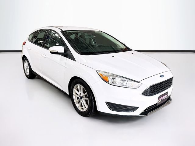 Used 2017 Ford Focus SE FWD image 3