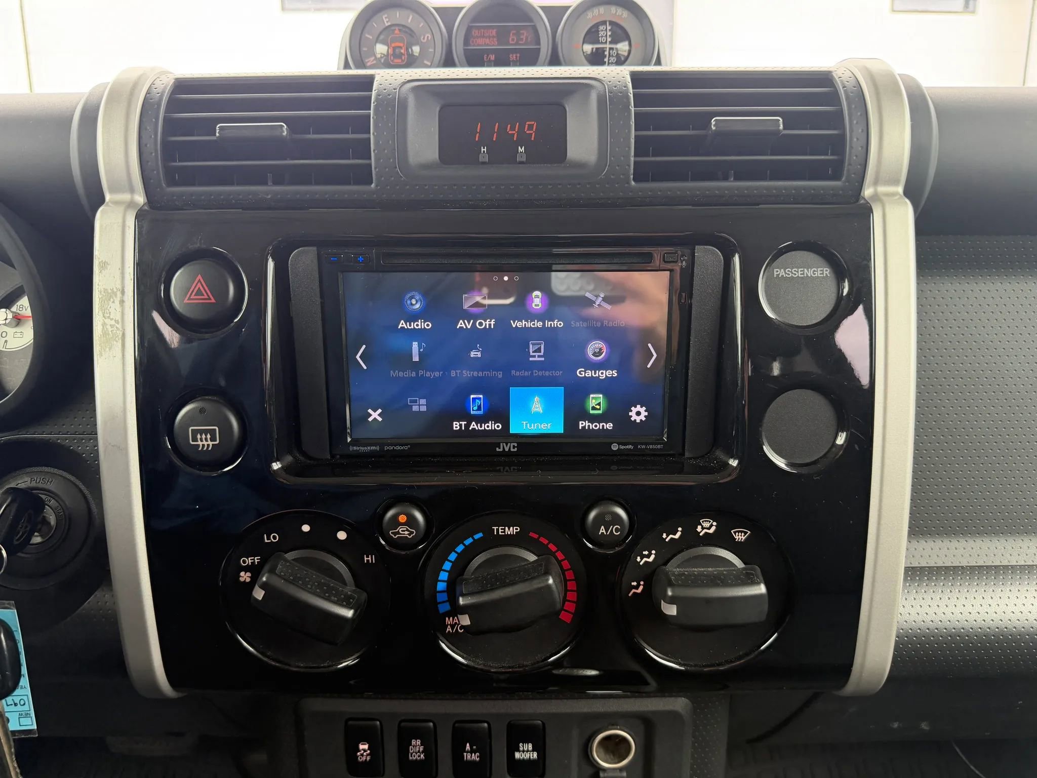 Used 2010 Toyota FJ Cruiser 4WD image 34