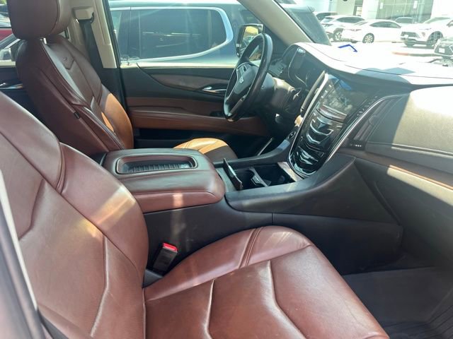 Used 2018 Cadillac Escalade ESV Premium Luxury AWD/4WD image 6